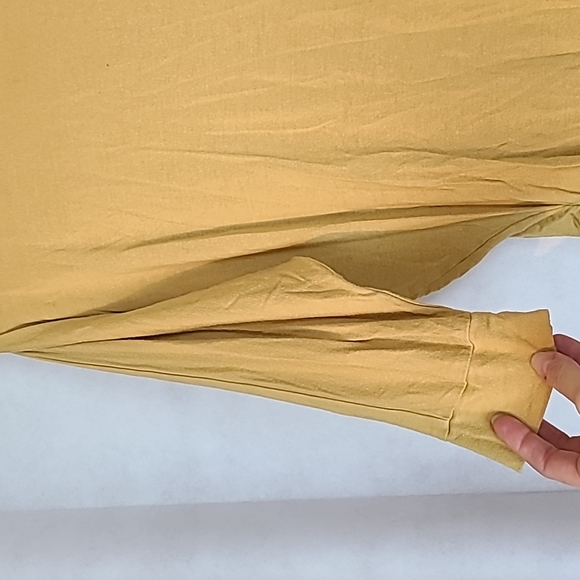 Mustard Yellow Roughed Blouse Sz M ¾ sleeves - Picture 4 of 7